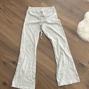 brandy melville yoga pants - size OS